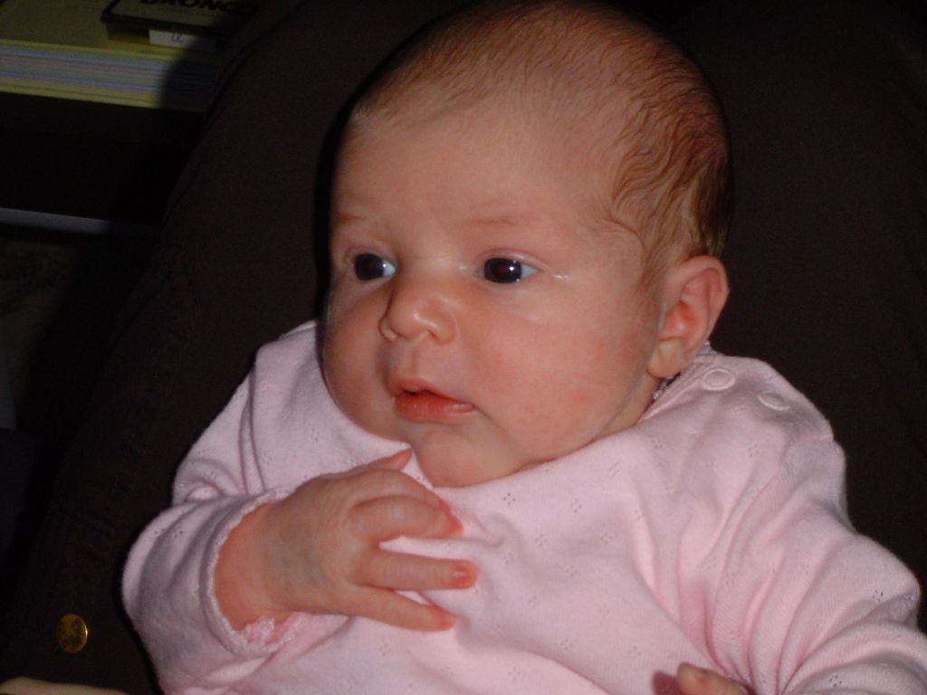 liese-8-dagen-oud.jpg liese-8-dagen-oud.jpg